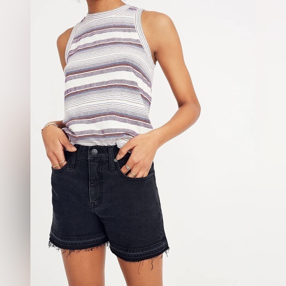Madewell Black High-Rise Denim Shorts in Clint Wash: Drop-Hem Edition. Size 26
